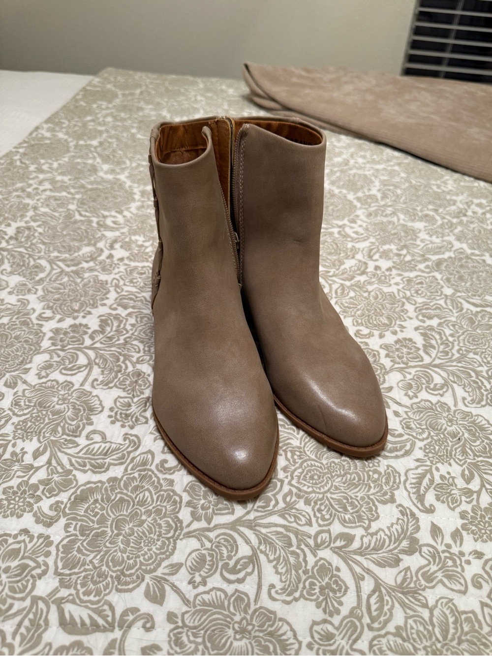 Lucky Brand Taupe Leather Pointed Ankle Boots